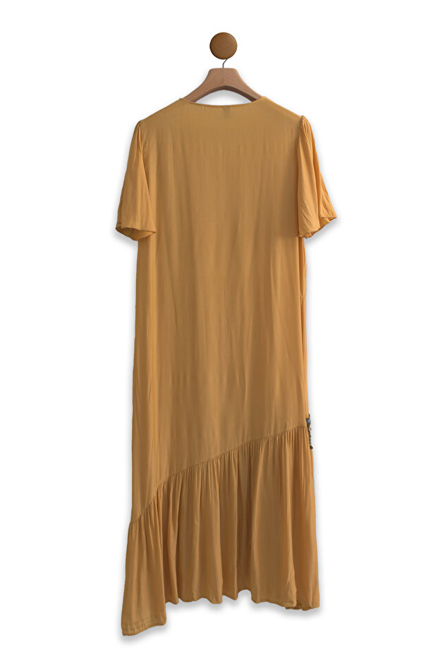 فستان مخملي بأزرار - 4