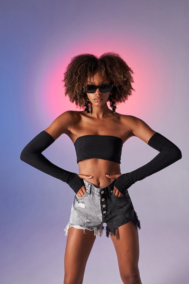 بلوزة نوير سوداء