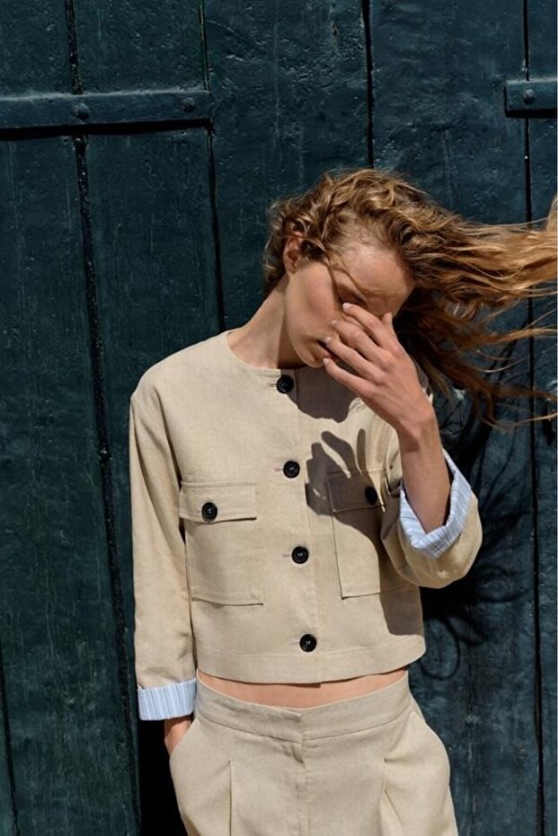 Contrast Cuffed Linen Blend Crop Jacket