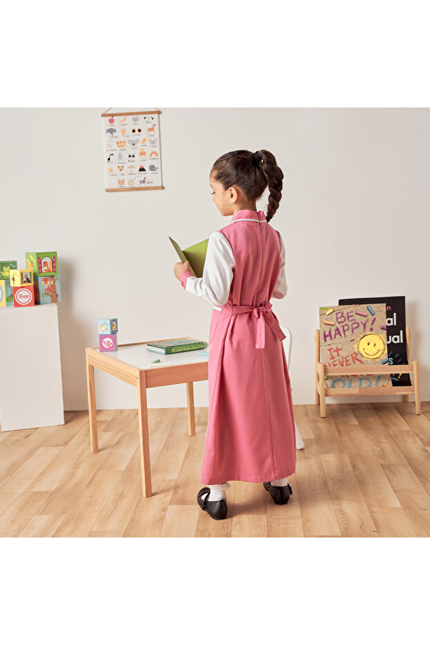 مريلة سادة مع طوق وجيوب - 4