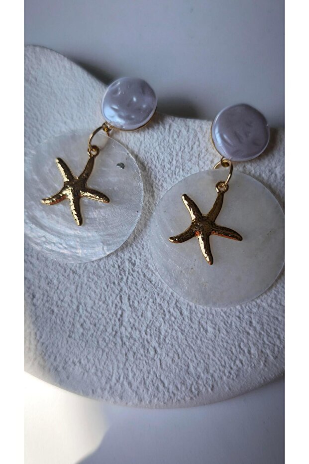 Faux Pearl Seashell Star Detailed Earrings
