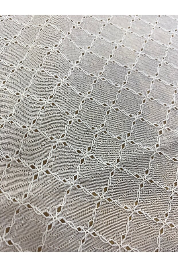 قماش دانتيل رفيع منقوش مربع أبيض - عرض 140 سم، هيكل قابل للتنفس - 2
