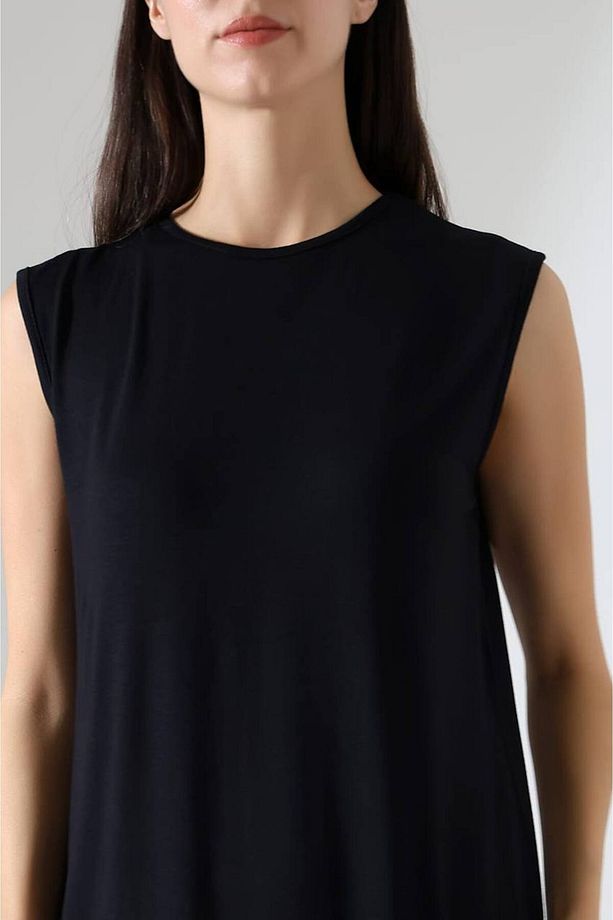 Kadın Siyah Oversize Sıfır Kol Bisiklet Yaka Basic Günlük Içlik Tunik Viscon Kumaş - 2