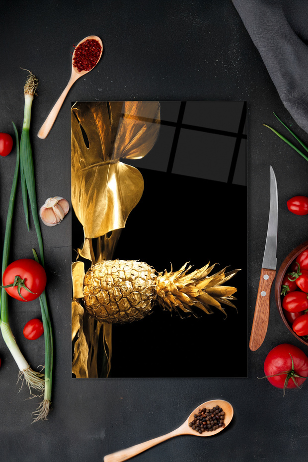 Gold Pineapple Leaf Glass Cutting Board, Heat-Resistant, Scratch-Free, Unbreakable, Presentation and Cutting Board