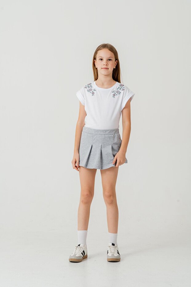 Printed Bottom Pleated Embroidered Girl's Shorts - T-Shirt Set
