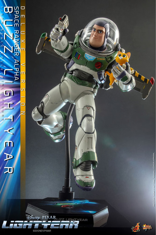 Space Ranger Alpha Buzz Lightyear (Deluxe Version) Sixth Scale Figure (1/6 Ölçek) - 2