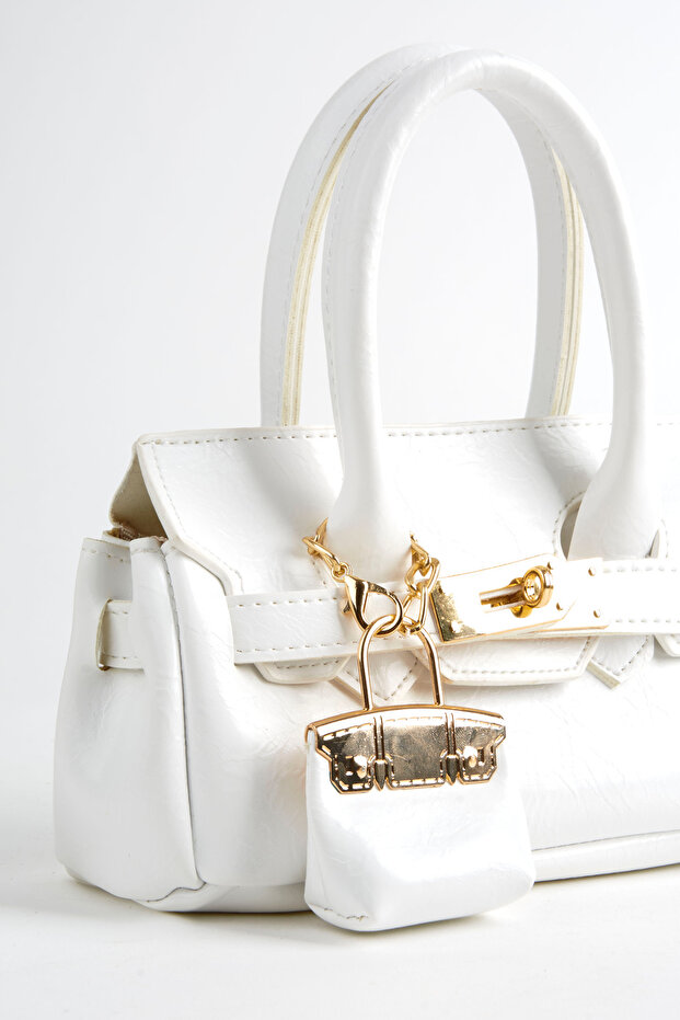Women's Case White Charm Gift Design Flip Lock Closure Handbag and Shoulder Bag