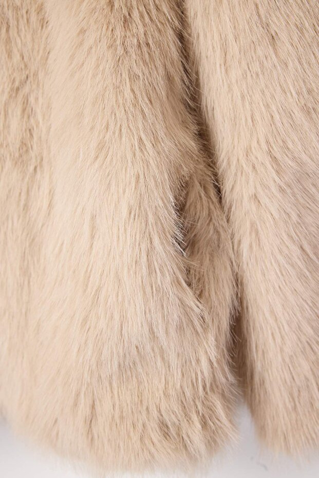 Bézs Oversize Mold kapucnis szőrme nagy méretű kabátok TWOAW26AW00000 - 6