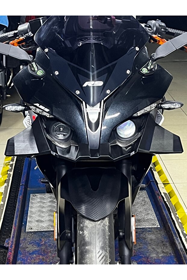 RS 200 BAJAJ YENİ SERİ Winglet
