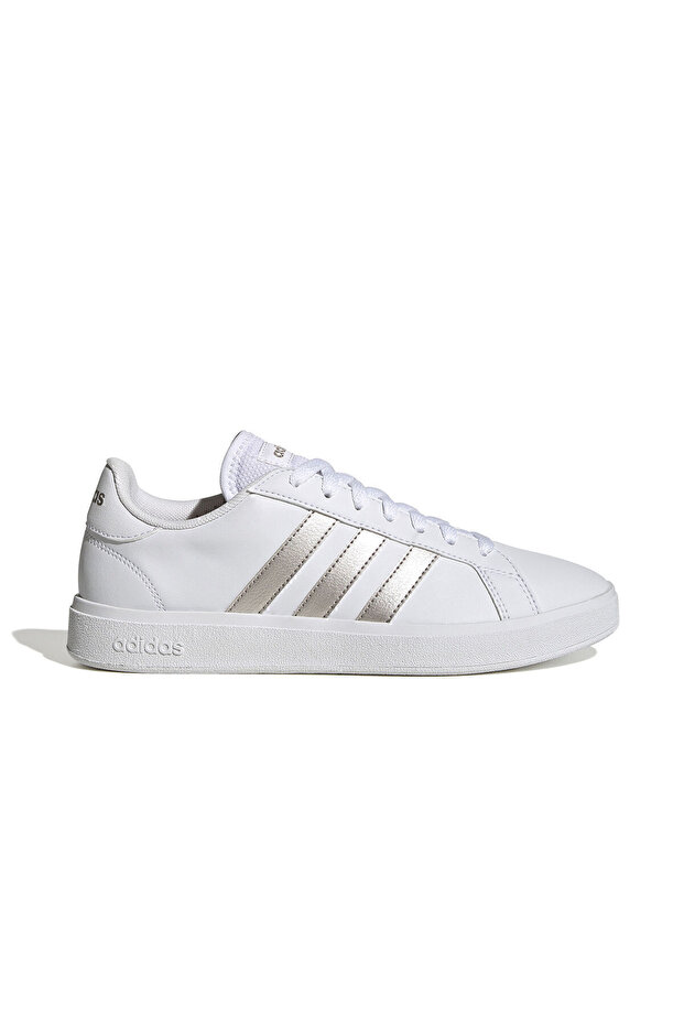 Daily shoe sneaker grand court base