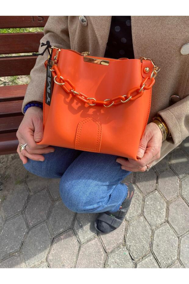 3 Compartment Handbag and Shoulder Bag with Chain Accessories