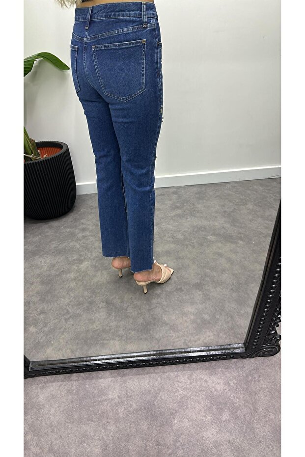 Marka Model Taşlı Jean - 2