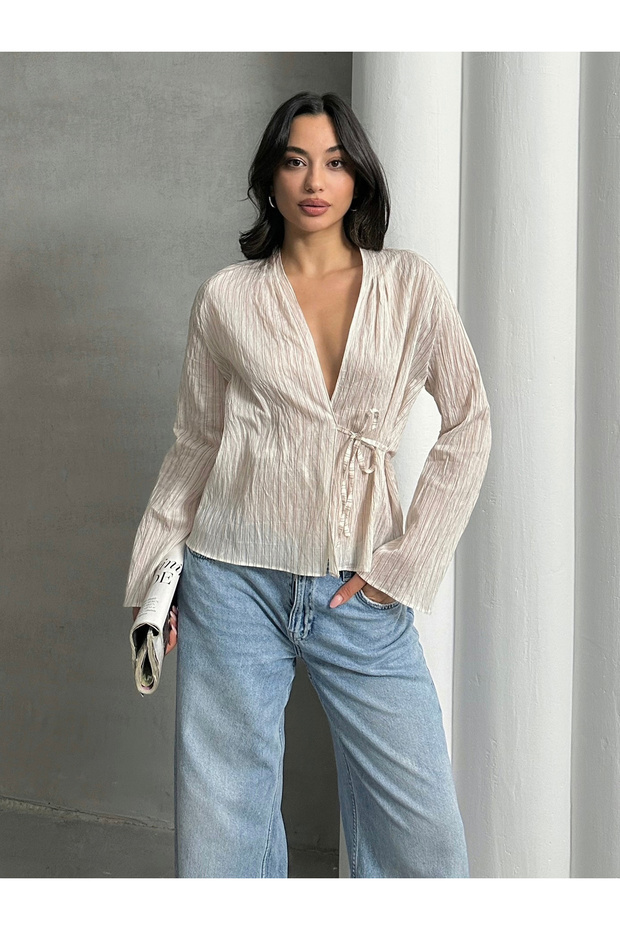 Women's V-Neck Lace-Up Blouse