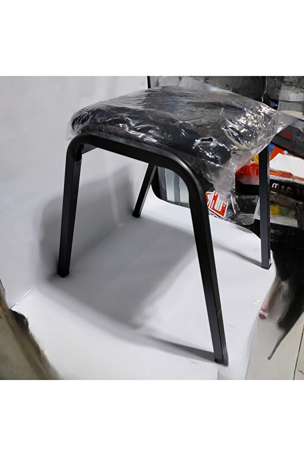 Siyah Süngerli Tabure - 2