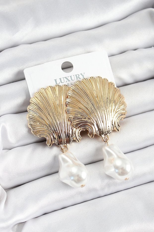 Brass Oyster Model Dangle Pearl Detailed Gold Color Women's Earrings