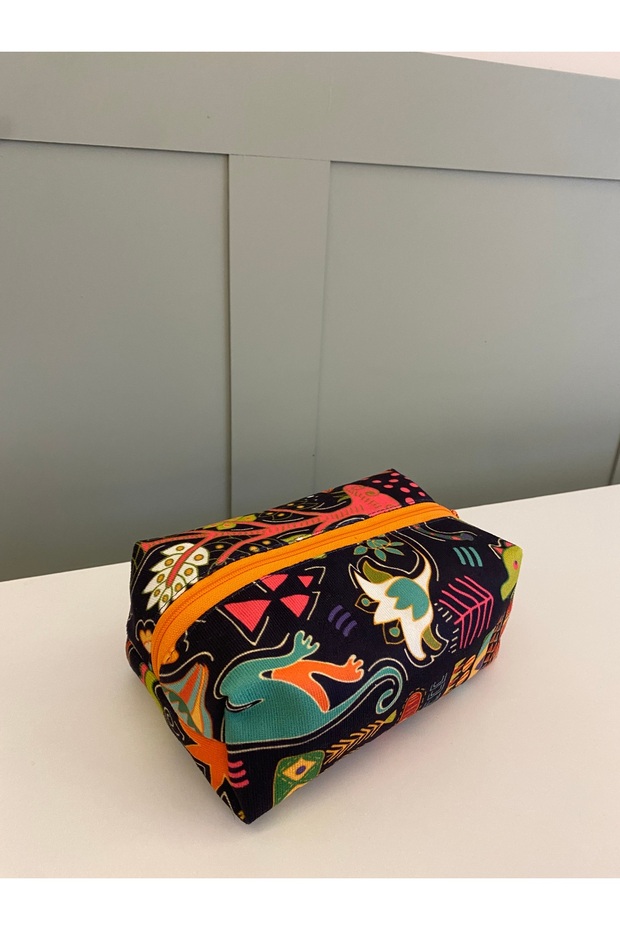 Makyaj çantası - 1