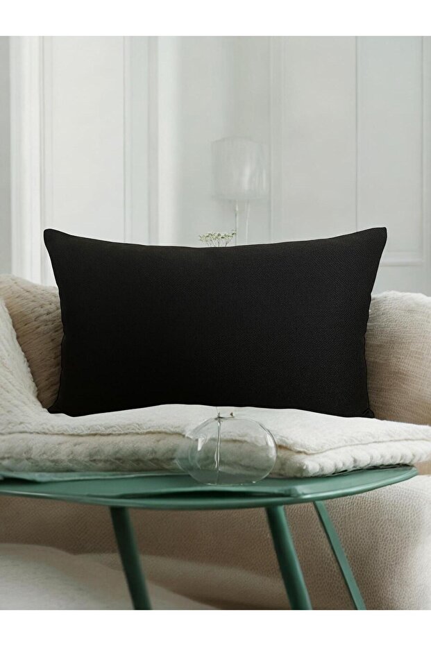 Ki̇ssen Black Linen 30X50 Throw Pillow Cover