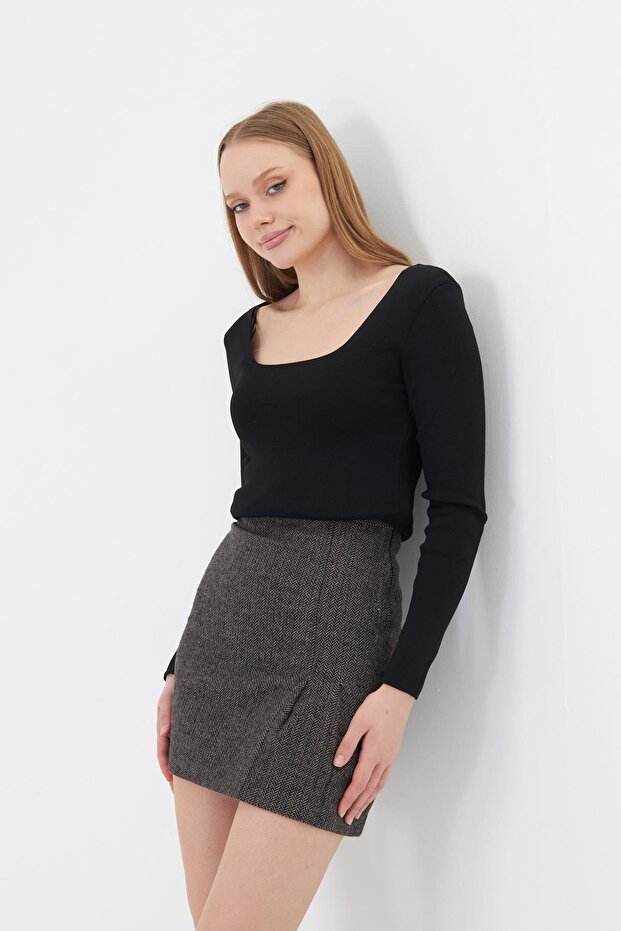 Geniş Yaka Triko - 1