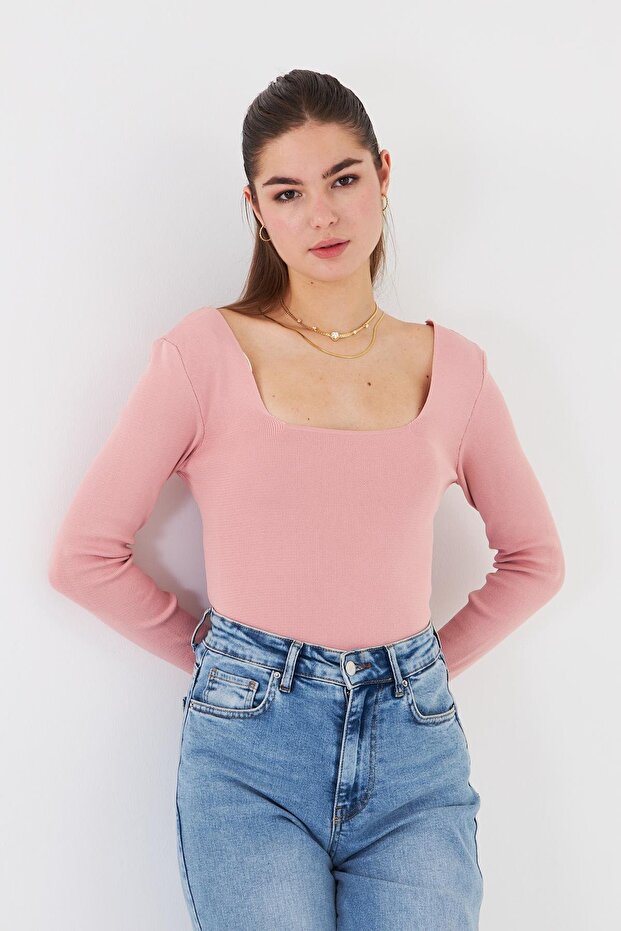 Geniş Yaka Triko - 1