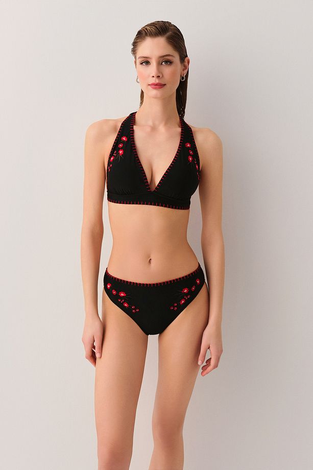 V Dekolteli Kroşeta Detaylı Bikini Üst - 2