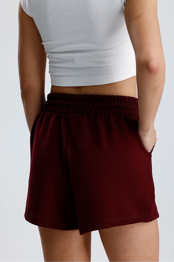 Kadın Bordo Şort Modal Kumaş Yumuşak Dokulu Esnek Likralı Bağcıklı Çift Cepli Şort - 8