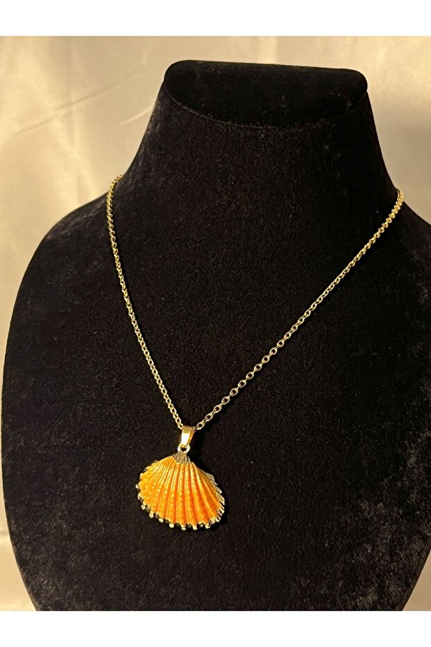 قلادة على شكل صدفة البحر - 2