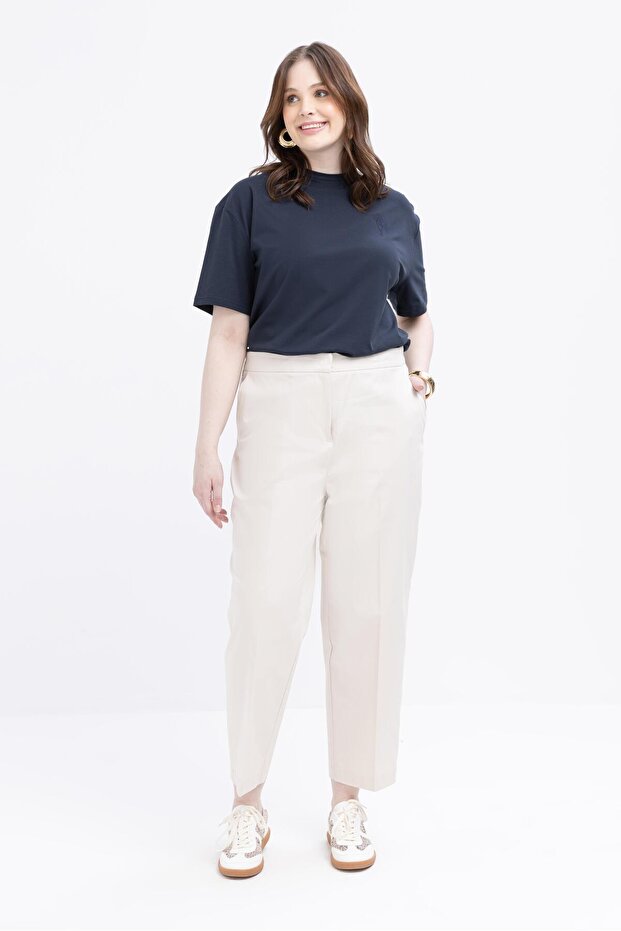 Plus Size Lycra Carrot Pants with Stone-Waist Elastic