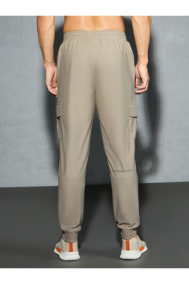 Solid Regular Fit Cargo Joggers with Drawstring - 3