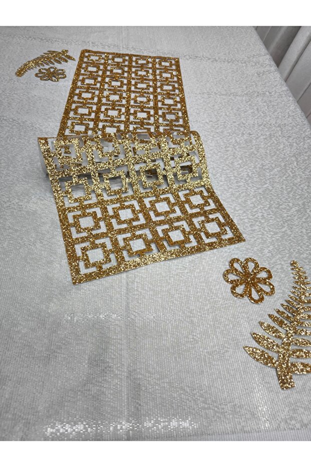 Table Runner/Gold Sparkly/100X33Cm/1 Piece/ Glittery Faux Leather/2 Leaves, 2 Flower Motif Gift