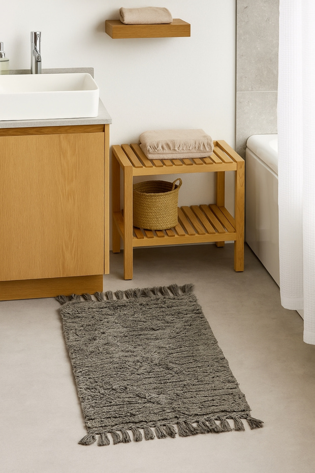 100% Cotton Tasseled Bath Mat 50X80 cm – Soft Textured, Water Absorbent Bathroom Carpet