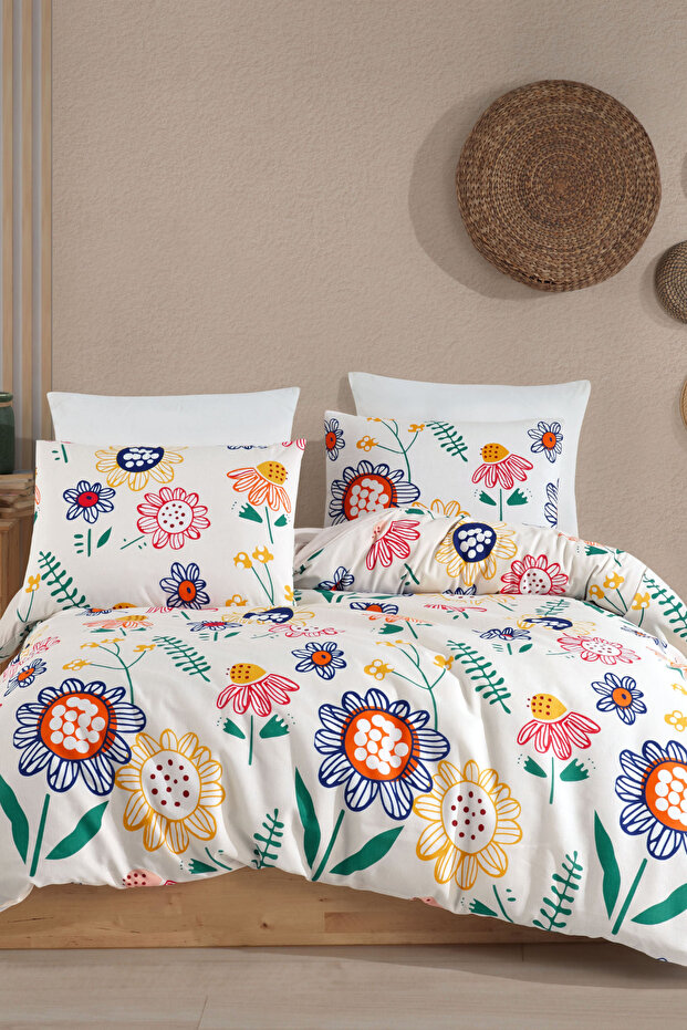 Double Duvet Cover Set with Fitted Sheet | Story Model