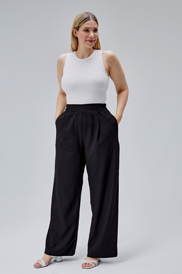 Loose Fit Pleated Women's Trousers
