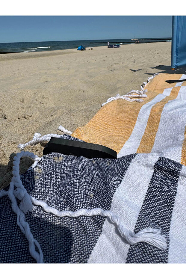 حامل منشفة الشاطئ - 1