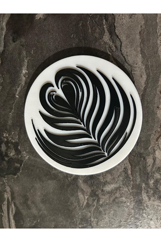 قاعدة زجاجية منقوشة باللاتيه - 3