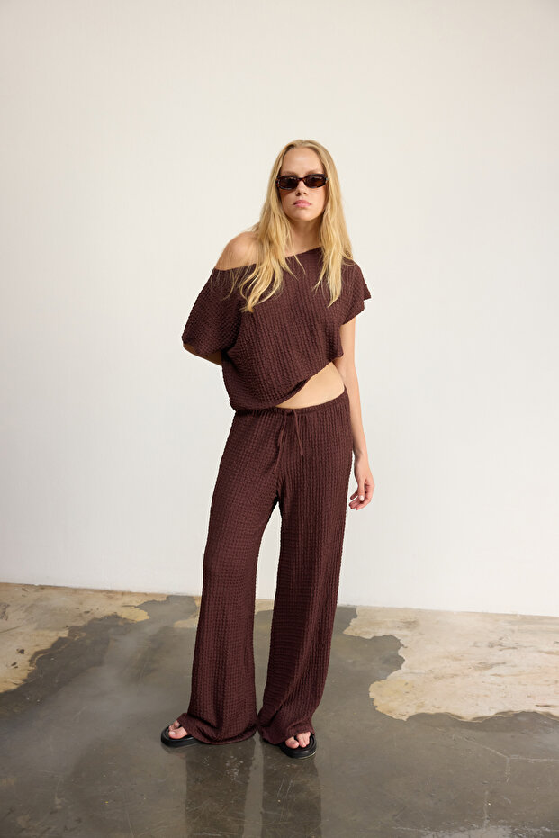 تي شيرت ريفي مفتوح الكتف - 2