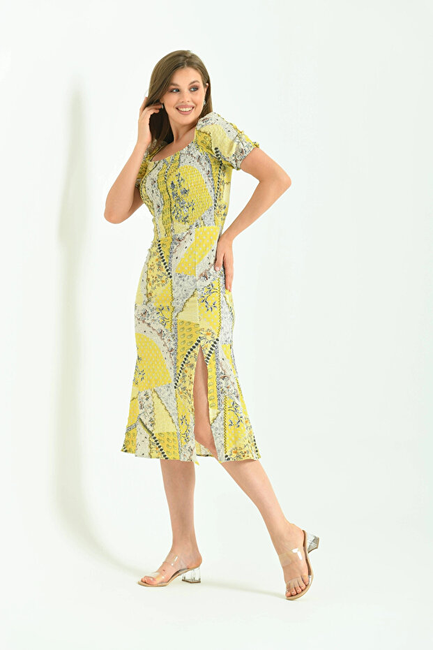 فستان صيفي منقوش بفتحة رقبة على شكل حرف V - 5