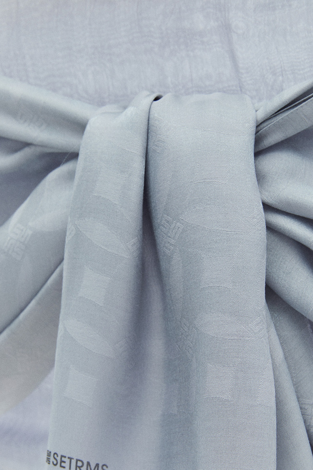 Amblem Detaylı Şal - 2