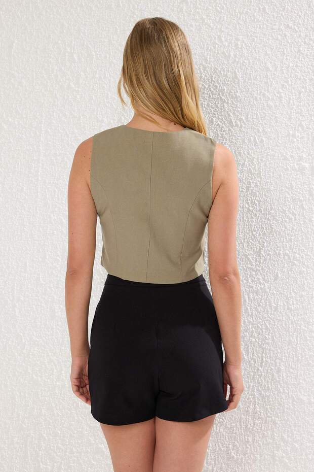 Haki Fitted Keten Görünümlü Kruvaze Kapamalı Crop Yelek TWOSS25YE00122 - 4