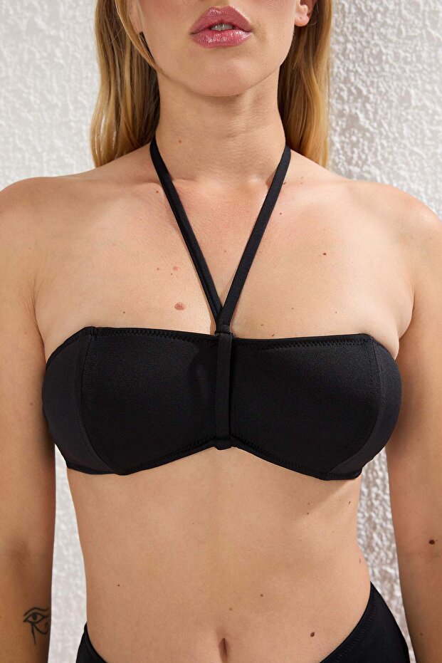 Siyah Straplez Kaplı Bikini Üstü TBESS25BU00068 - 3