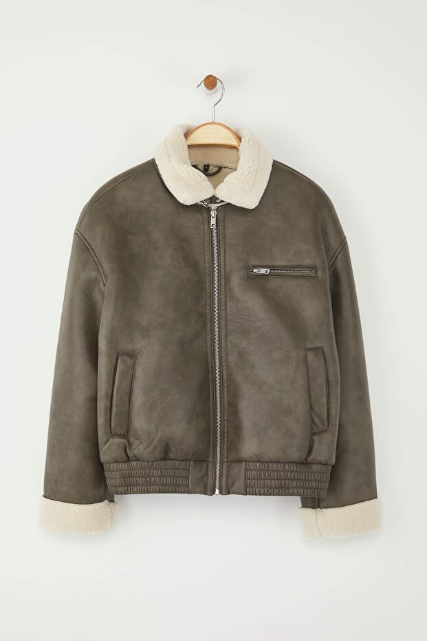 Füme Oversize Kalıp Peluş Detaylı Suni Deri Bomber Ceket Mont TWOAW26MO00010 - 5