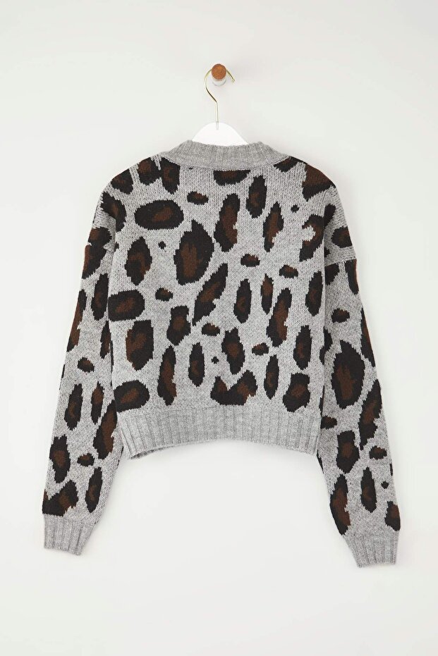 Açık Gri Leopar Desenli Crop Yumuşak Dokulu Triko Hırka TWOAW25HI00355 - 7