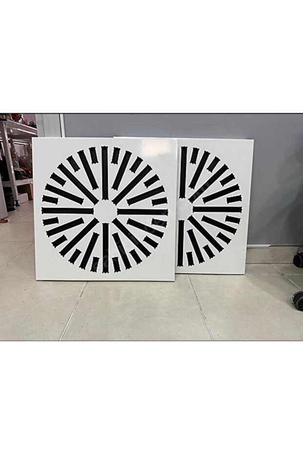 ناشر أبيض مقاس 60 × 60 سم - قابل للتفكير - 4