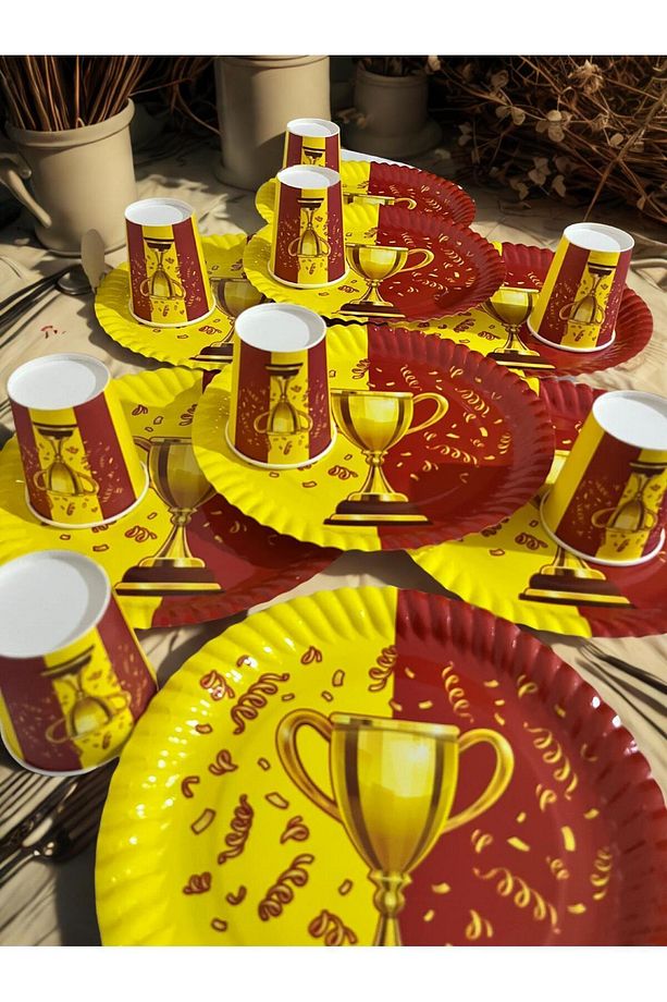 Sarı Kırmızı Kupa Temalı Kağıt Tabak Ve Bardak Parti Seti 8 Kişilik - 4