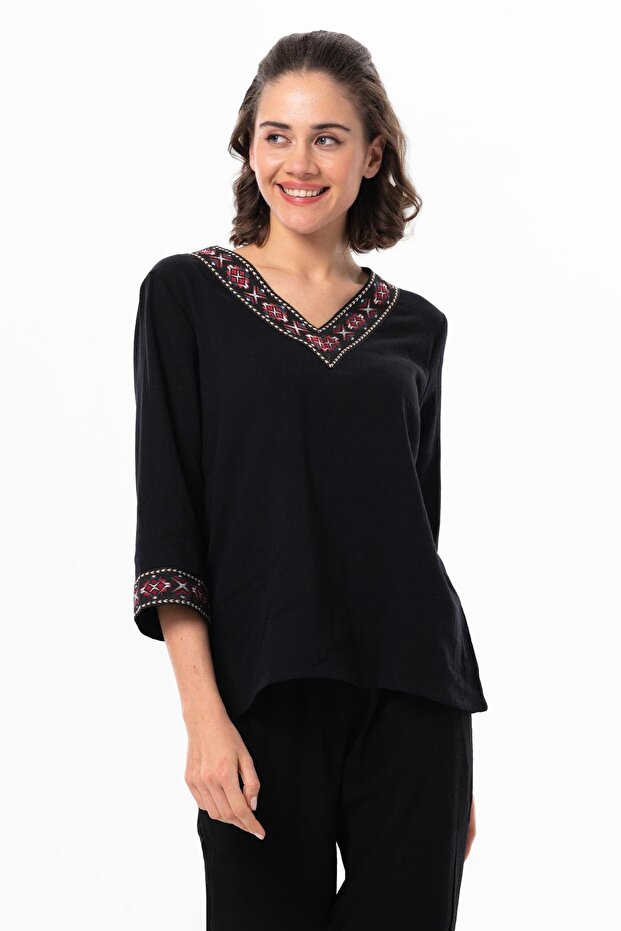 Three-quarter Sleeve V-neck Embroidered Talya Sile Cloth Summer Blouse Black Black