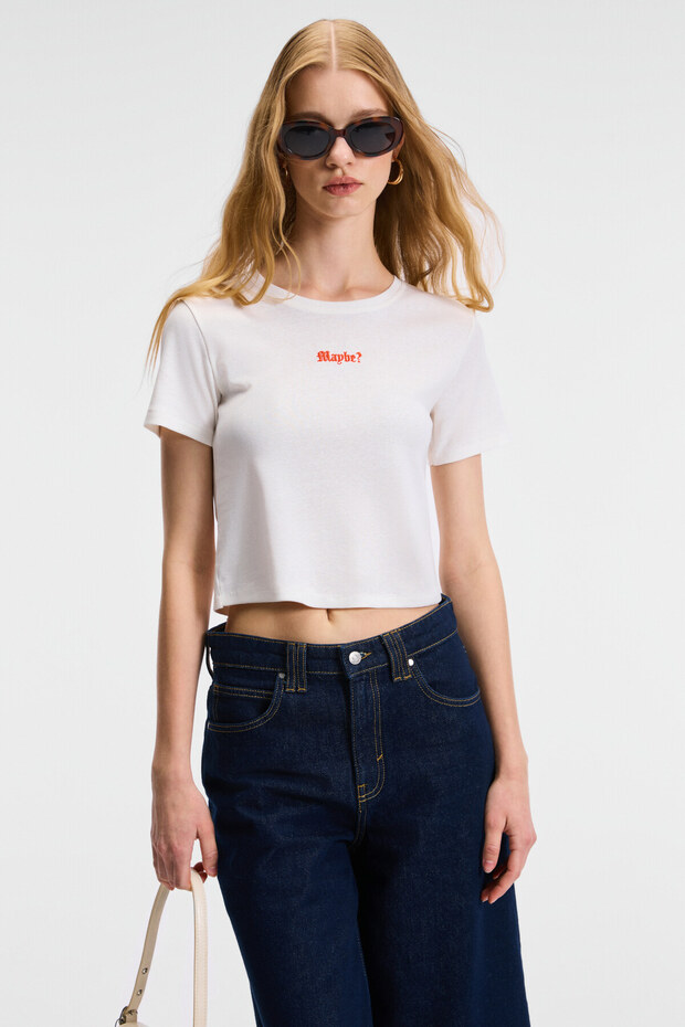 Zeraya women's crew neck short sleeve embroidered front crop white t-shirt