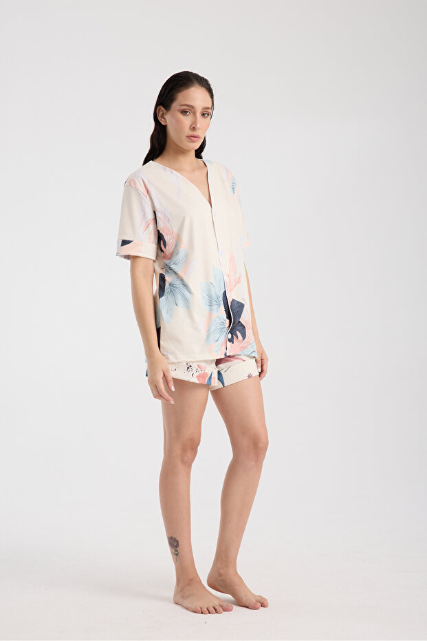 Calm Gömlek Şort Düğmeli Pijama Takımı Renkli Desenli Pijama Takımı - 3