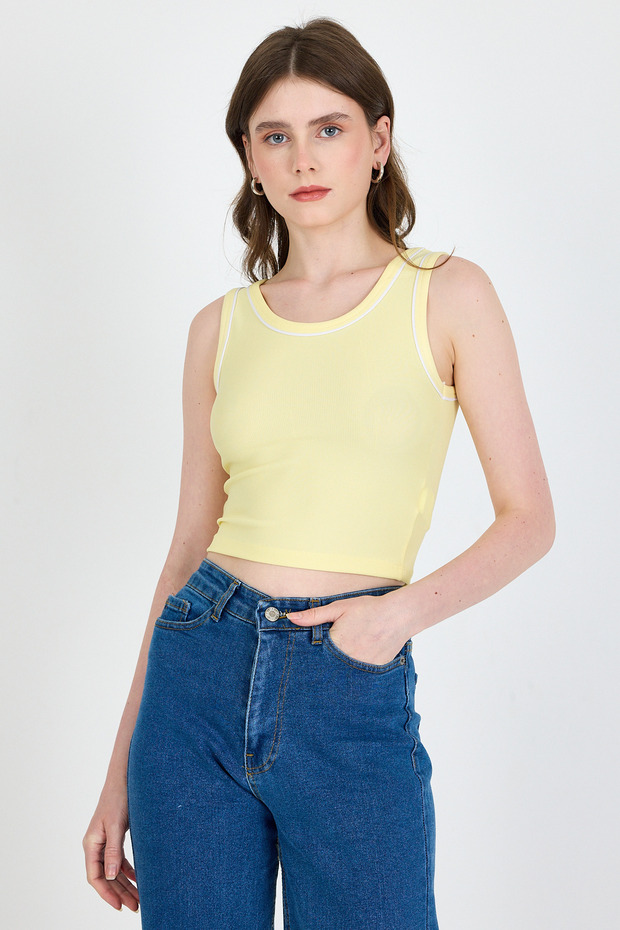 Yellow Stripe Detailed Knitted Crop Tank Top 1049