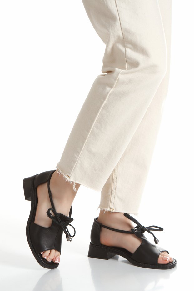 Women's Genuine Leather Sandals with Lacing Detail 6326 Black