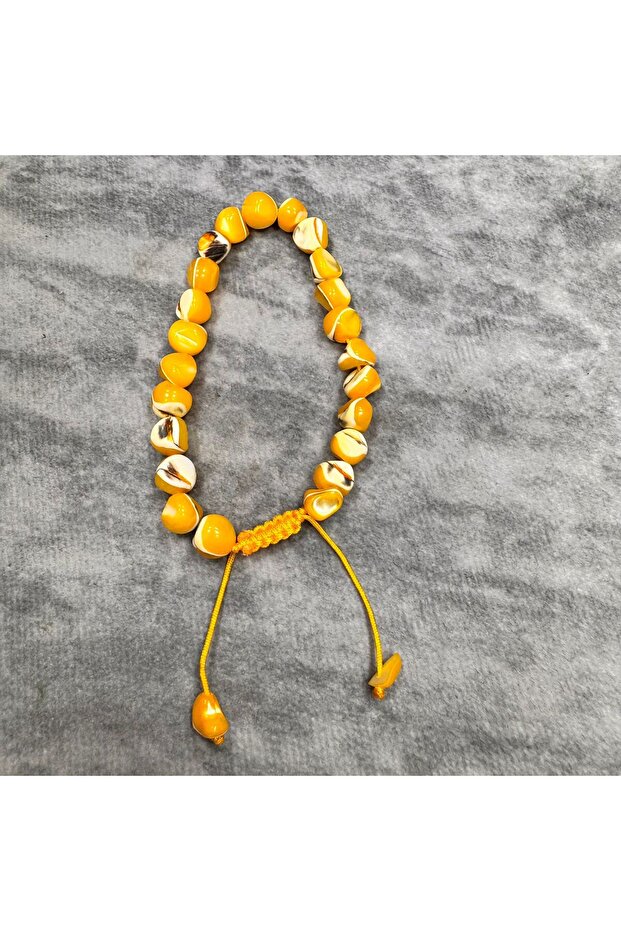 Distinctive shell bracelet - 1