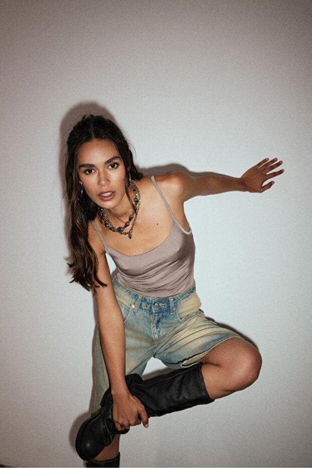 Brown Thin Strap Snap Body - 6